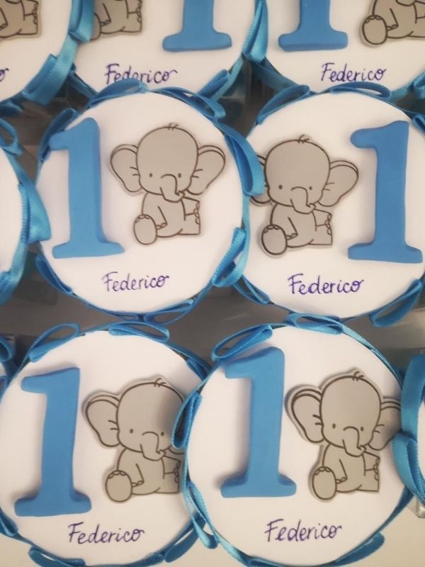 Bomboniera Dumbo: elefantini fatti a mano per battesimo e compleanno -  ScrapSa - Colleziona i tuoi ricordi